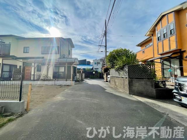 藤沢市辻堂新町3丁目　新築戸建　の前面道路含む現地写真|6月23日撮影　建築前　現地外観