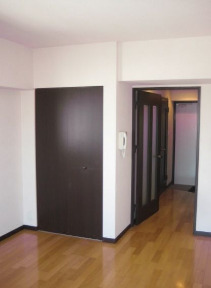 エルピス高宮駅前の居間・リビング