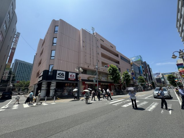 十三ビルの外観