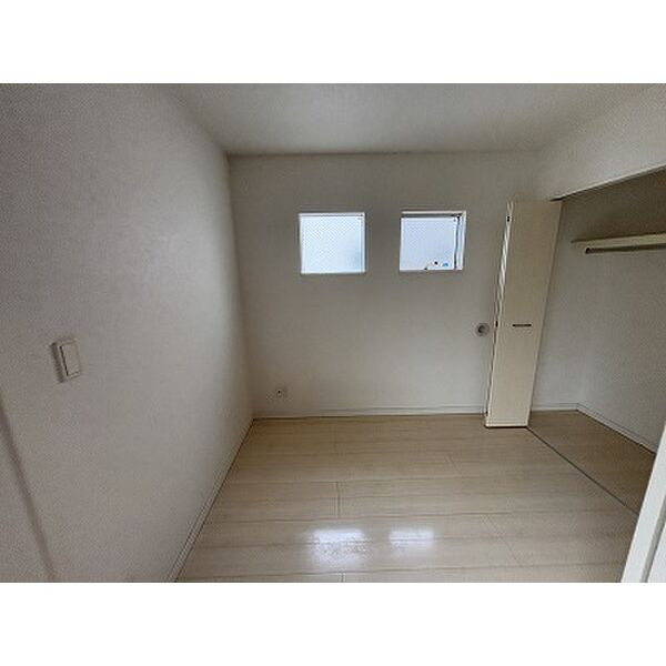 オレンジコート大橋の居間・リビング