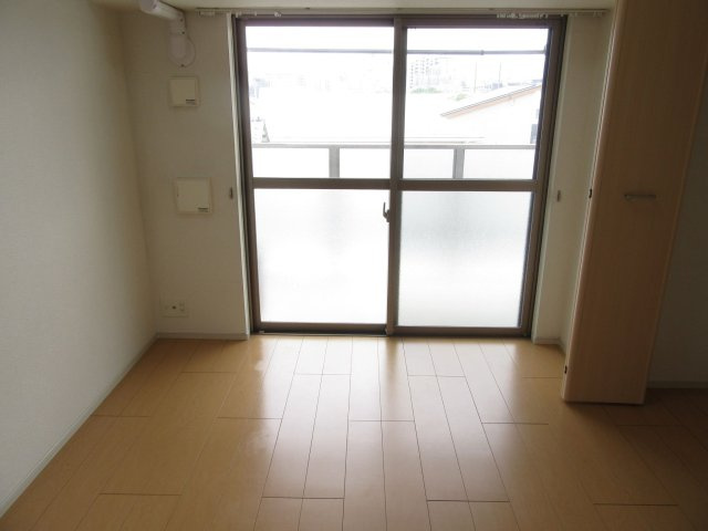 エンブレイス大橋南の居間・リビング