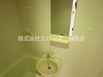  | ファミーユ星久喜