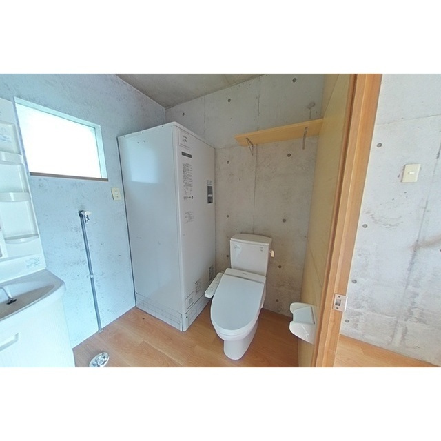 岐阜市南鶉４丁目のアパートのトイレ