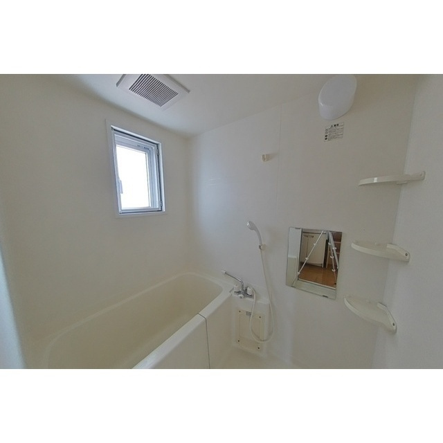 岐阜市南鶉４丁目のアパートの浴室