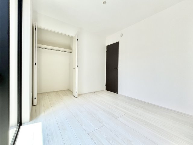 グラファーレ堺市上野芝向ケ丘町の洋室