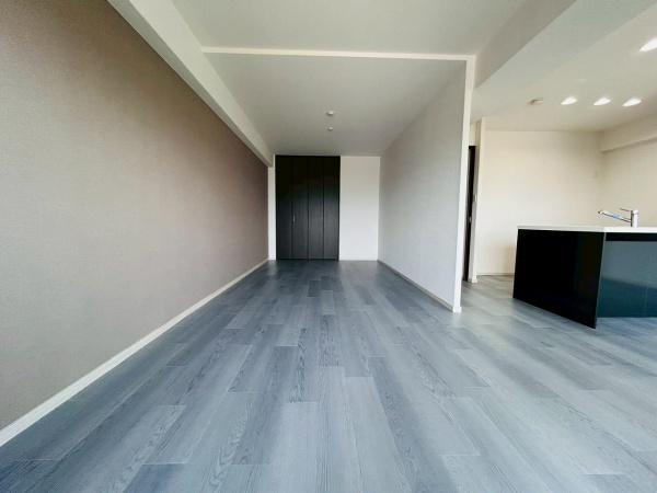 【居間・リビング】 | エバーランドシティ新泉北８番館　中古マンション