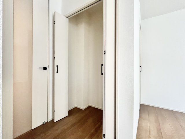 堺市東区菩提町　新築戸建の収納