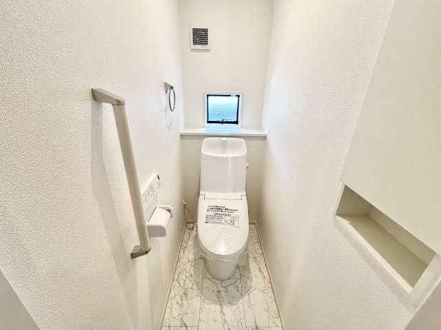 堺市東区菩提町　新築戸建のトイレ