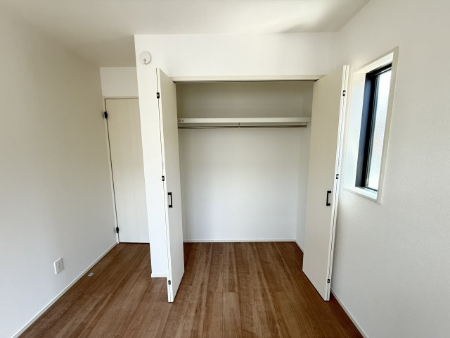 堺市東区菩提町　新築戸建の収納