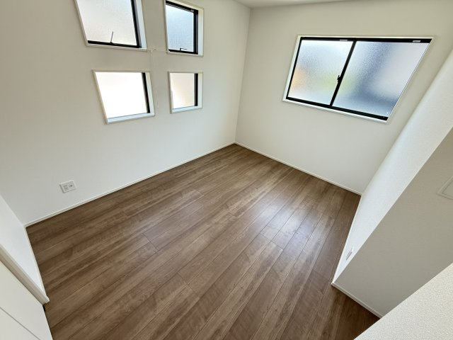 堺市東区菩提町　新築戸建の洋室