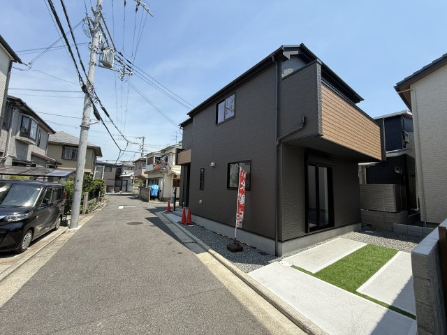 堺市東区菩提町　新築戸建の前面道路含む現地写真