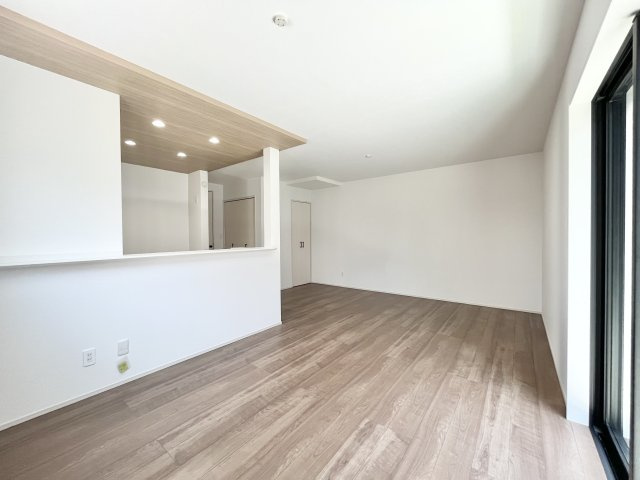 堺市東区菩提町　新築戸建の洋室