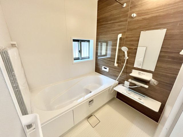 堺市東区高松　新築一戸建ての浴室