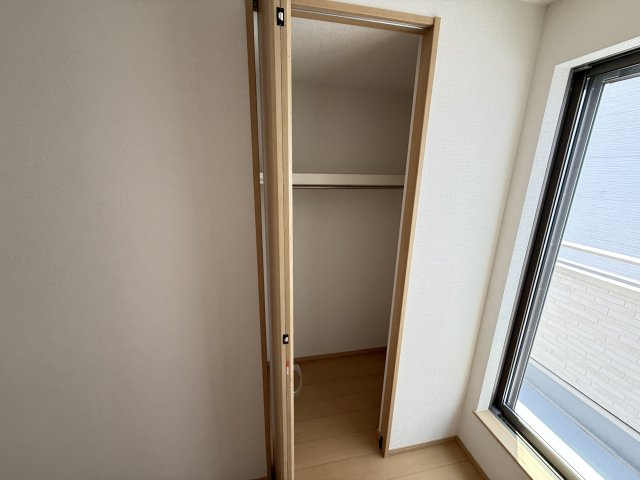 堺市東区高松　新築一戸建ての収納