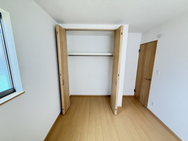 堺市東区高松　新築一戸建ての収納