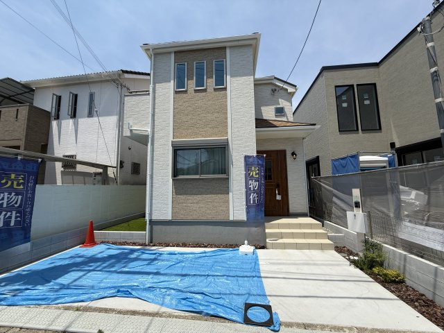 堺市東区高松　新築一戸建ての外観