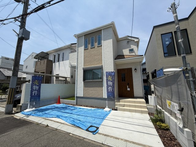 堺市東区高松　新築一戸建ての外観