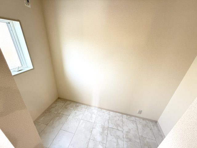 北野田　新築一戸建のランドリースペース