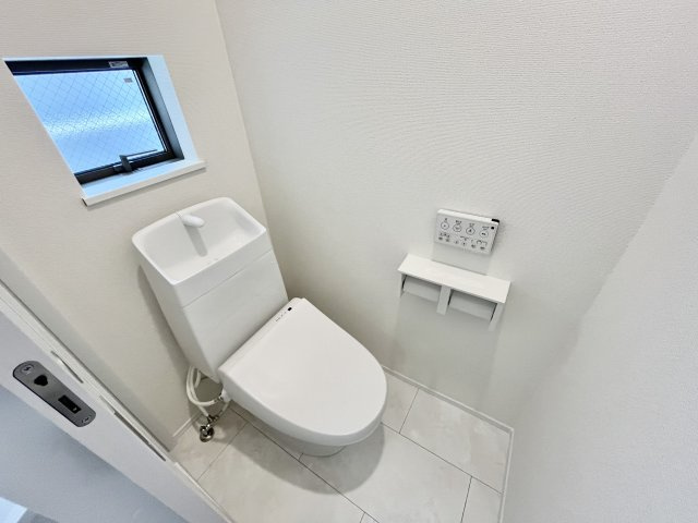 南野田　新築分譲住宅　全２区画のトイレ