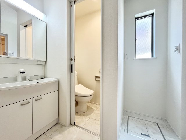 南野田　新築分譲住宅　全２区画の独立洗面台