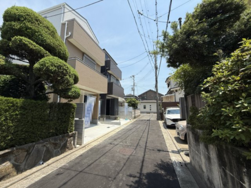 南野田　新築分譲住宅　全２区画の前面道路含む現地写真