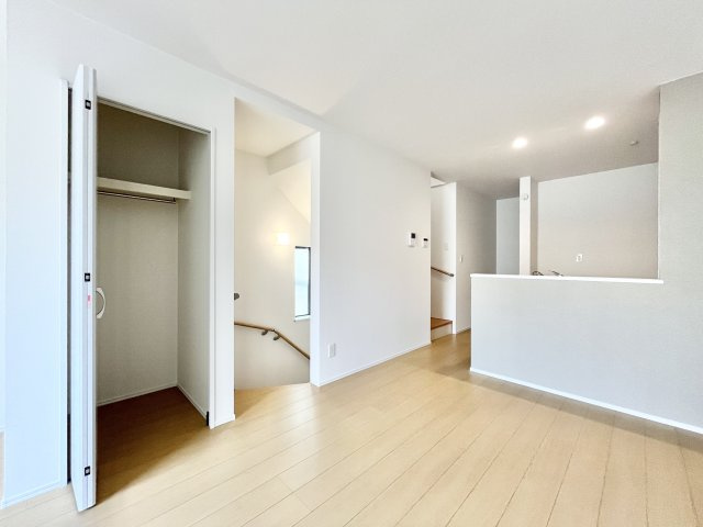 南野田　新築分譲住宅　全２区画の居間・リビング