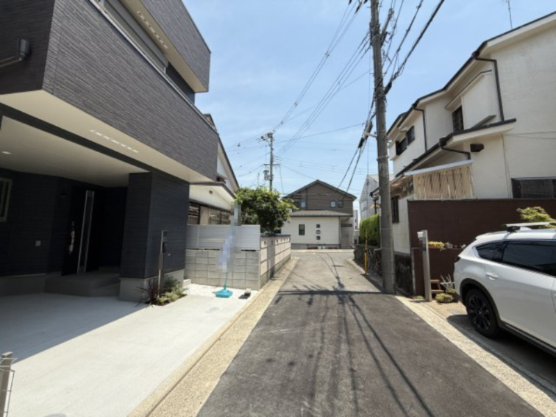 南野田　新築分譲住宅　全２区画の前面道路含む現地写真