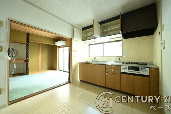 生駒郡安堵町大字東安堵の中古一戸建の居間・リビング