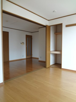 【収納】 | ロイヤル弐番館