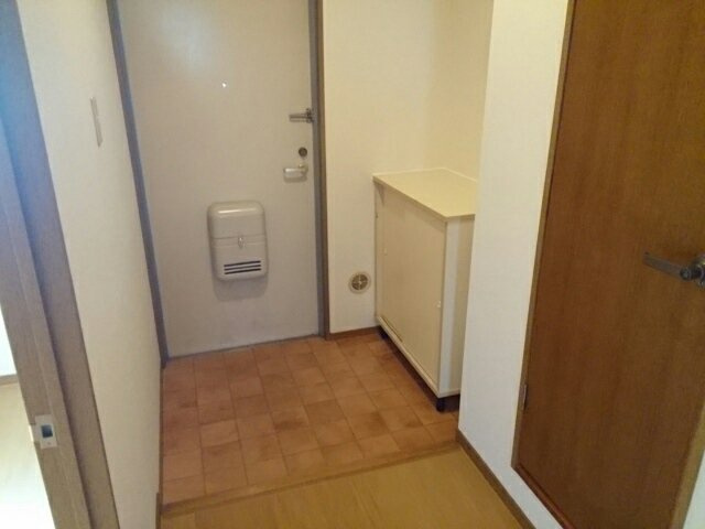 ハーベスト壱番館の玄関