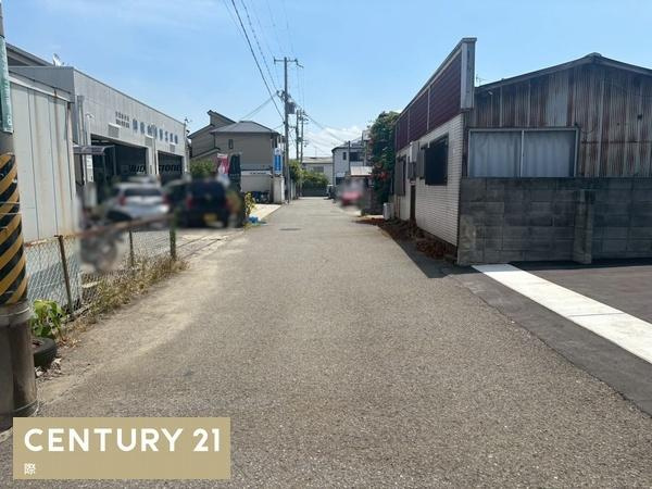 和歌山市和歌浦南2丁目　土地の前面道路含む現地写真