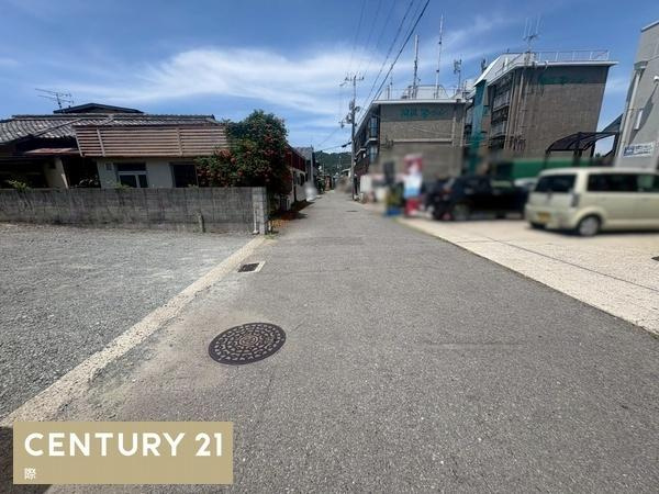和歌山市和歌浦南2丁目　土地の前面道路含む現地写真