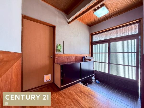 和歌山市秋月　中古戸建の玄関