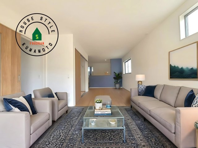 熊本市中央区琴平1丁目第1-4棟（3号棟）　の居間・リビング|キッチンからリビングをしっかり確認できます。家族の笑顔があふれる空間になりそうですね。※家具はCGを合成したものです。