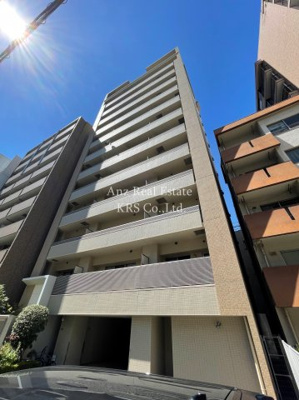 【外観】 | サンアルカス | 明るい色合いのタイルがオシャレな外観のマンションです♪