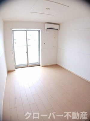 【居間・リビング】 | メゾン・カルムⅡ