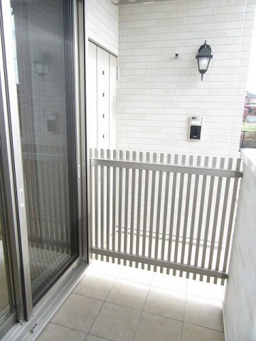 プリムローズ　光のバルコニー