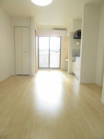 プリムローズ　光の居間・リビング