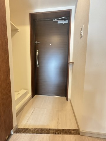 スプランディッド元町山手の玄関