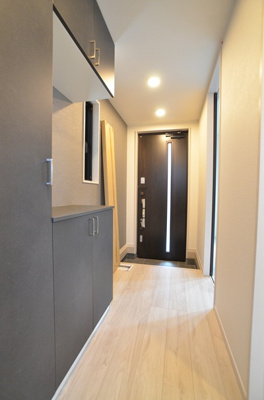【玄関】 | 綾瀬市寺尾中4丁目 新築戸建て 全1棟【仲介手数料無料】