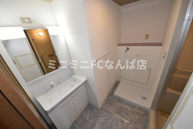 大阪市西区江戸堀３丁目の賃貸マンションの洗面所