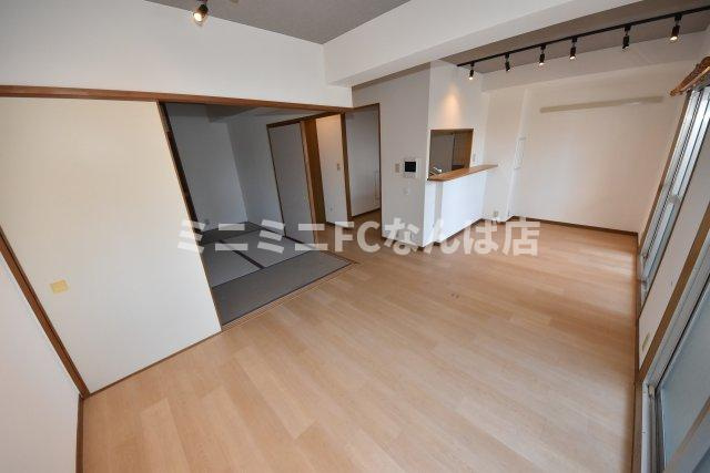 大阪市西区江戸堀３丁目の賃貸マンション
