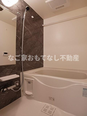 【浴室】 | Lazos