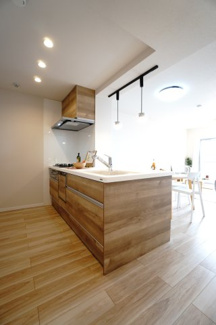 【キッチン】 |  【ハイブランドリノベ】ローレルコート古江 | 室内（2025年8月25日8：00頃）撮影