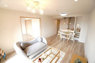 【居間・リビング】 |  【ハイブランドリノベ】ローレルコート古江