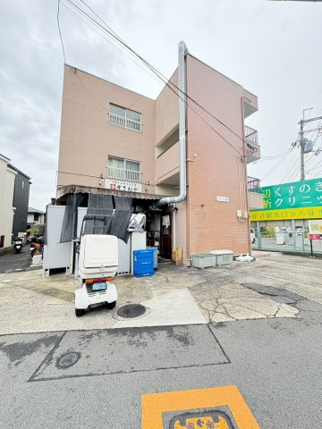 マンション清凉の外観