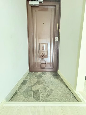 マンション清凉の玄関