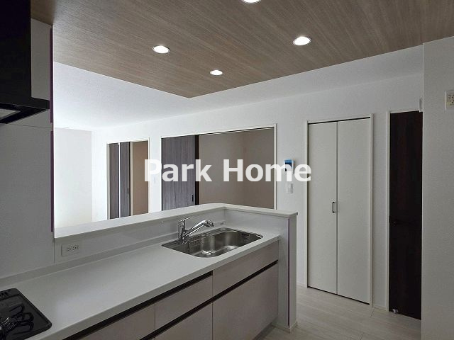 香美市土佐山田町宝町4丁目-2期5棟2-新築戸建てのキッチン