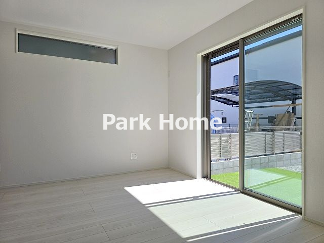 香美市土佐山田町宝町4丁目-2期5棟2-新築戸建ての居間・リビング|１F:16LDK