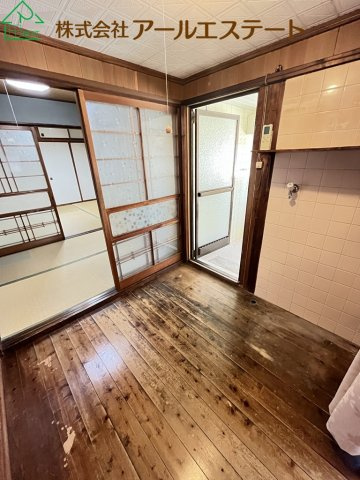 高砂市阿弥陀町南池　　中古戸建の洋室